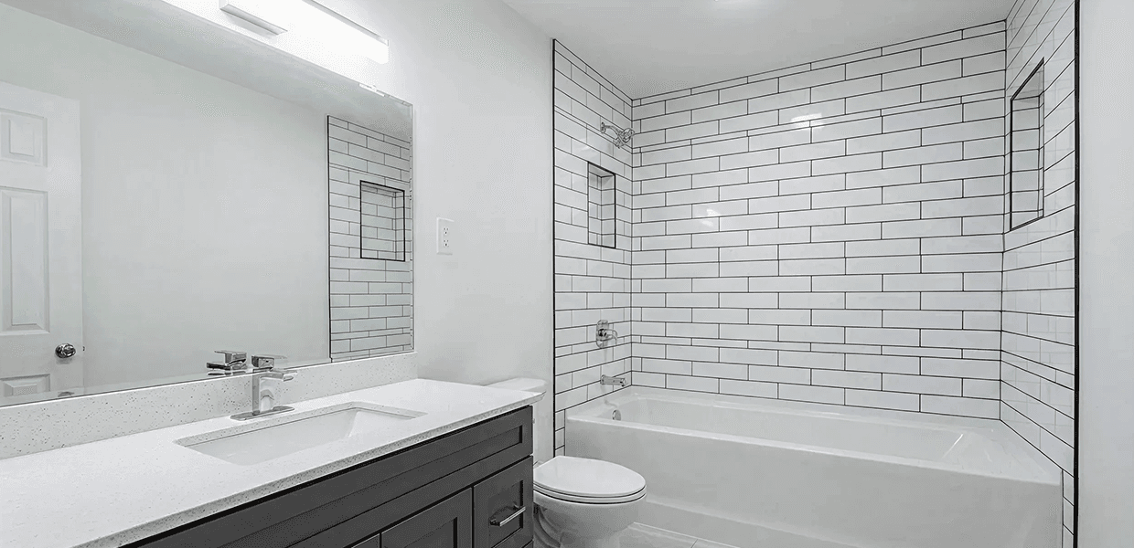 Walk-in shower before renovation